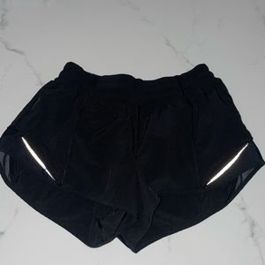 Lululemon hotty hot size 2 shorts
